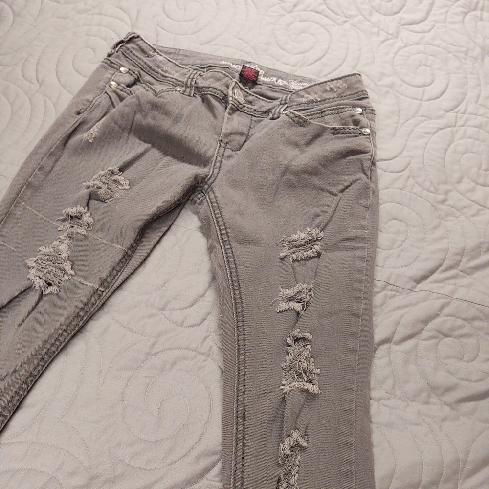 Almost Famous Jeans - Picture 2 of 6